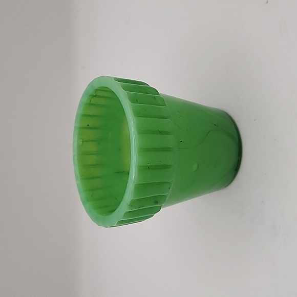 Vintage Jadite Mini Flower Pot 2.25" - Picture 4 of 9